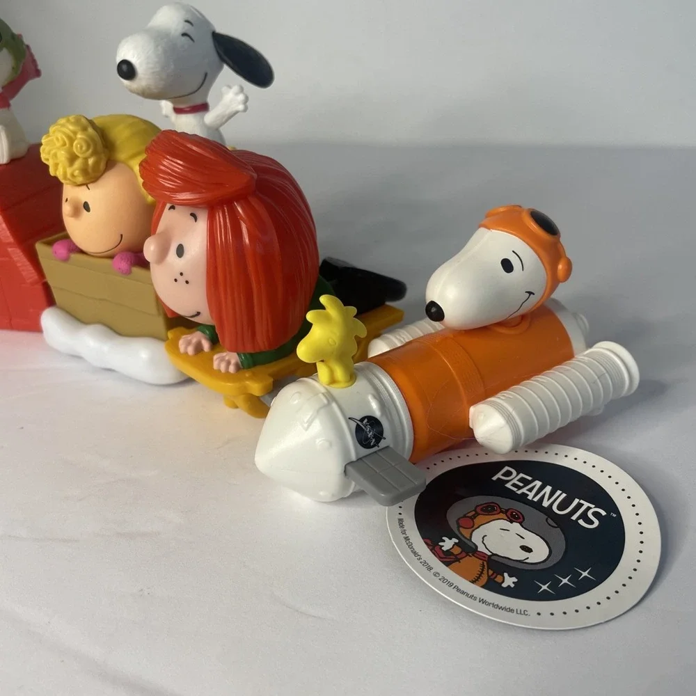 Lot Of Peanuts McDonald's Toys Charlie Brown‎ Peppermint Patty Snoopy NASA